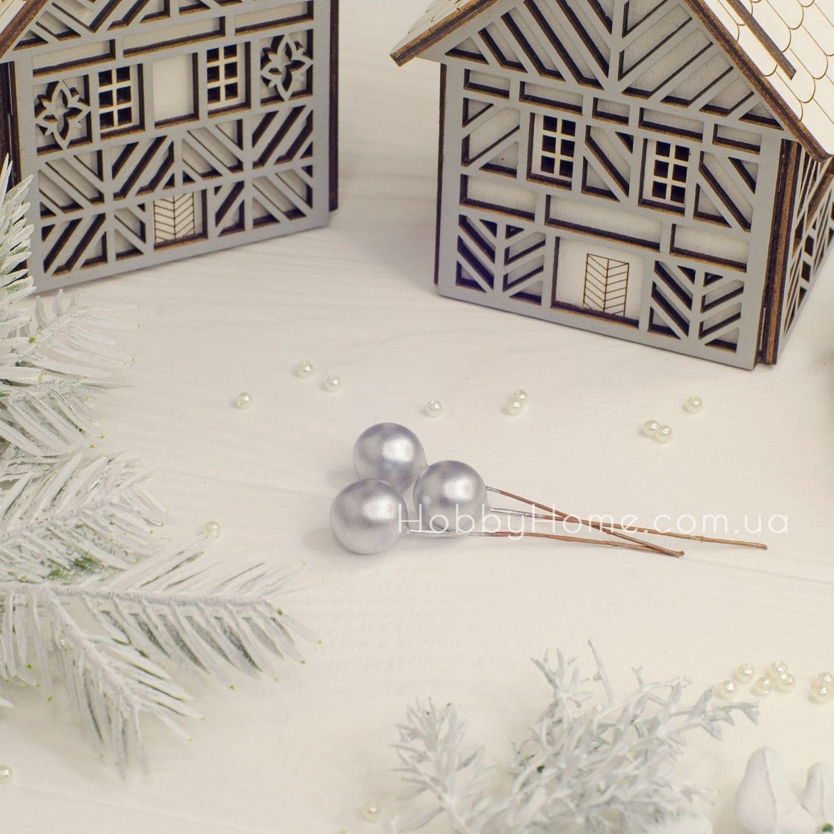 Ягода перламутрова на гілці 10мм Срібло