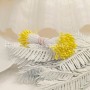 Тичинки світло-жовті 1 мм, глянцеві, двосторонні, декоративні на нитці Тичинки світло-жовті 1 мм, глянцеві, двосторонні, декоративні на нитці