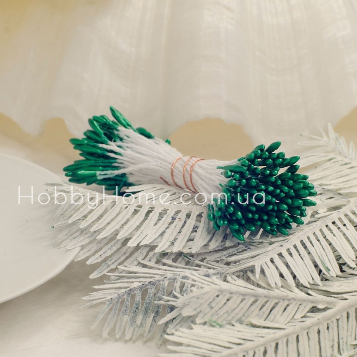 Тичинки Зелені 1 мм, глянцеві, декоративні, на нитці, двосторонні