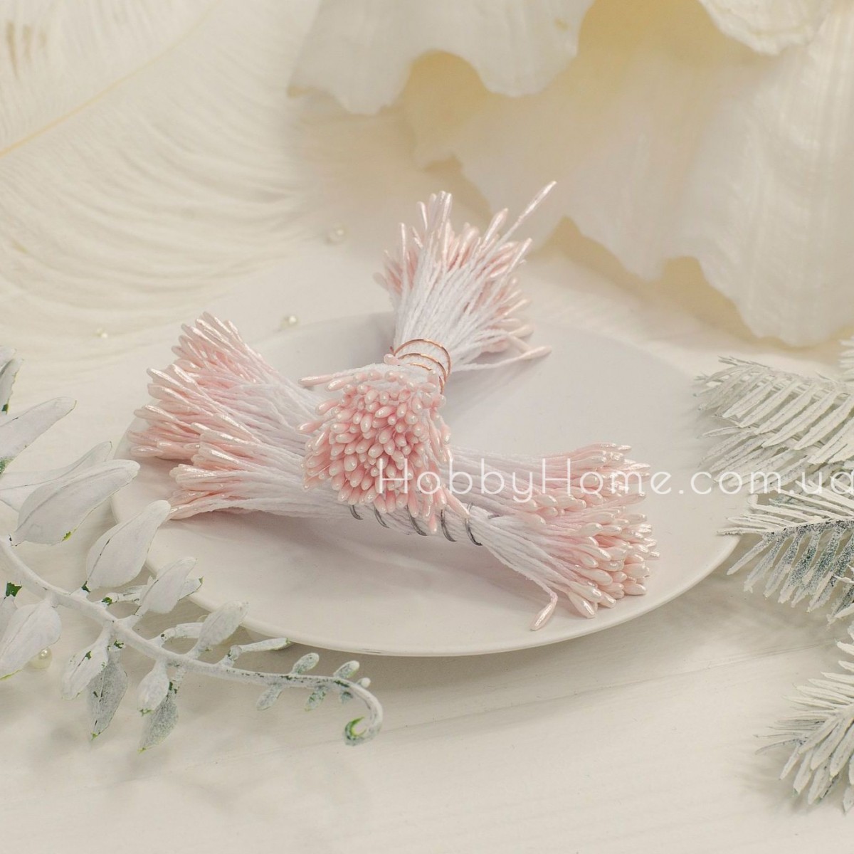 Тичинки Світло-Рожеві 1 мм, глянцеві, двосторонні, декоративні на нитці Тичинки Світло-Рожеві 1 мм, глянцеві, двосторонні, декоративні на нитці