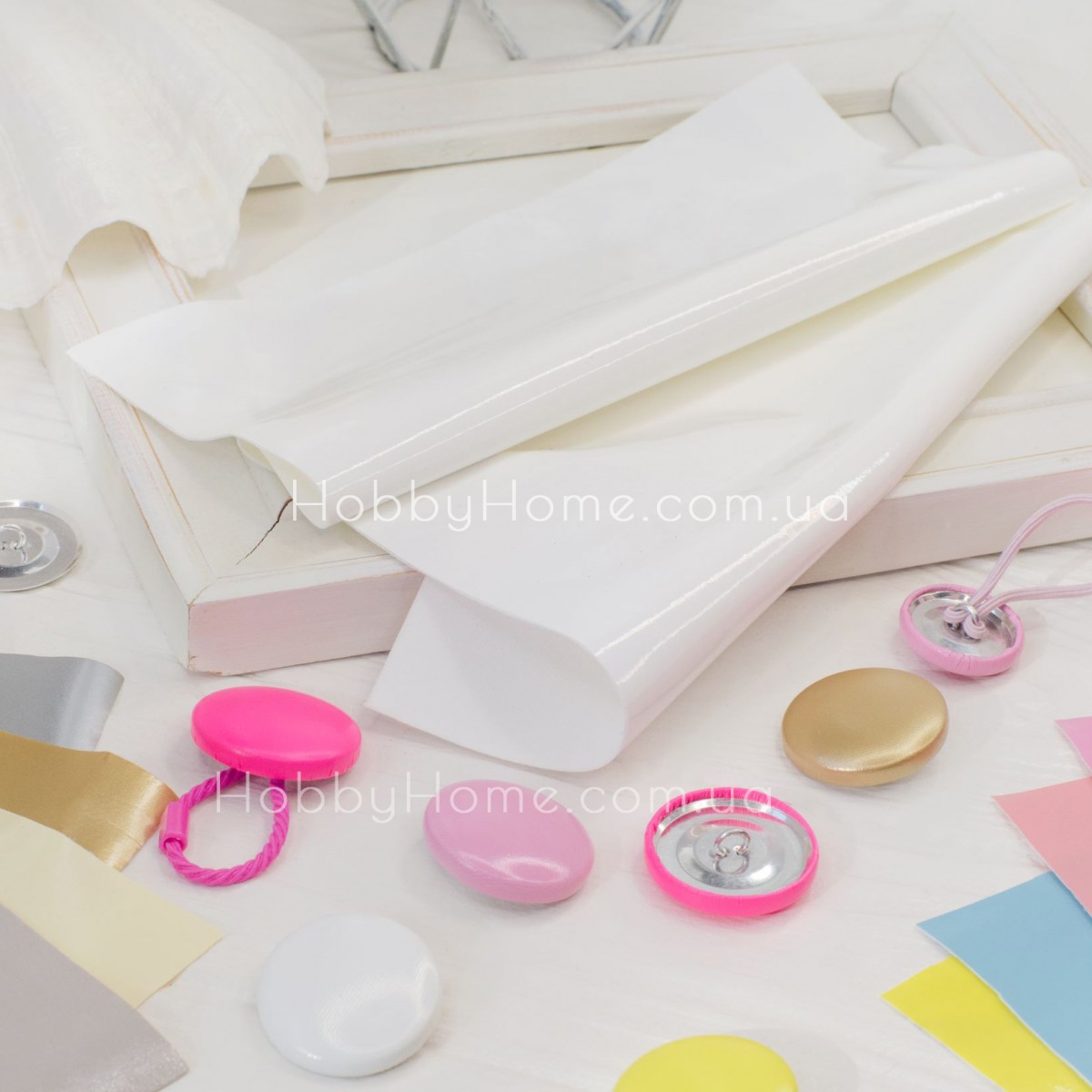 Екошкіра глянсова Лакова Біла тонка 0,5 мм — еластична штучна шкіра на тканинній основі