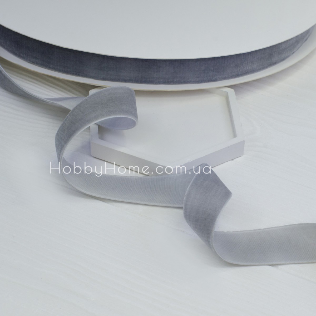 Оксамитова стрічка 2,5 см Сіра — для рукоділля та декору