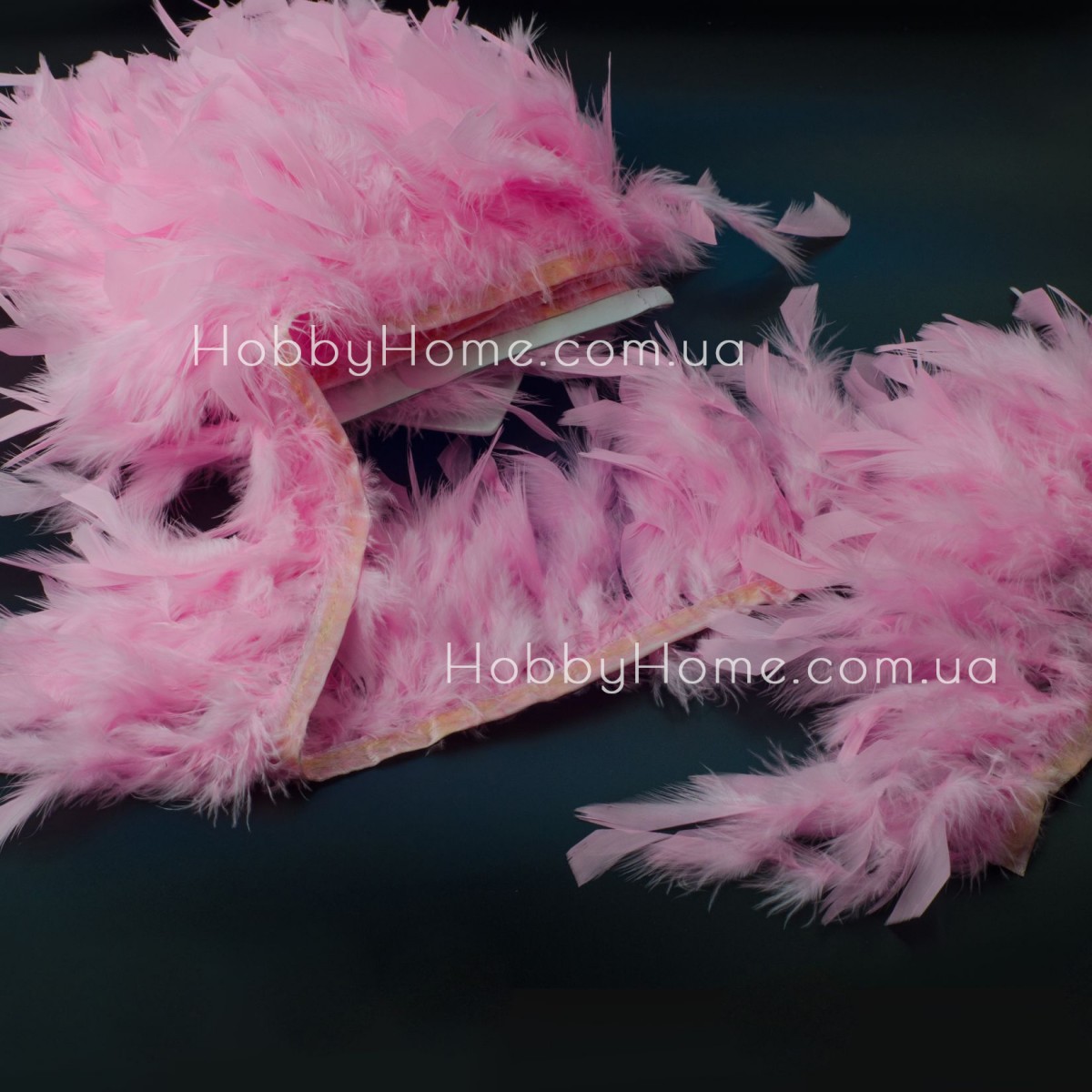 Пір’яна тасьма з пера індички 15 см Рожева