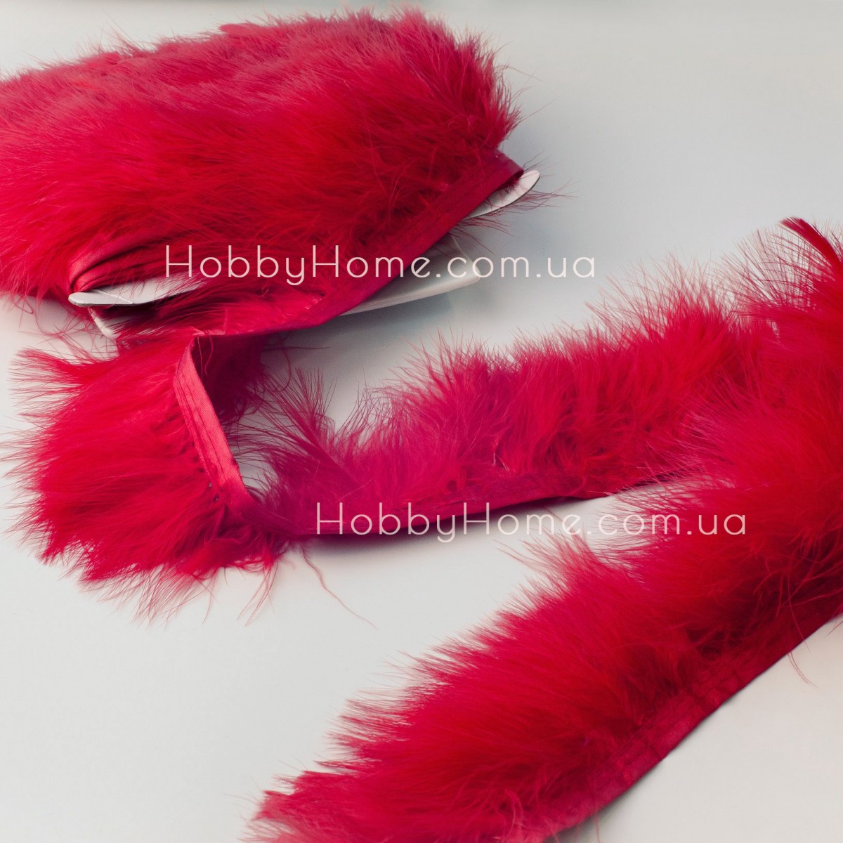 Пір'я Марабу на стрічці 8-10см Червона