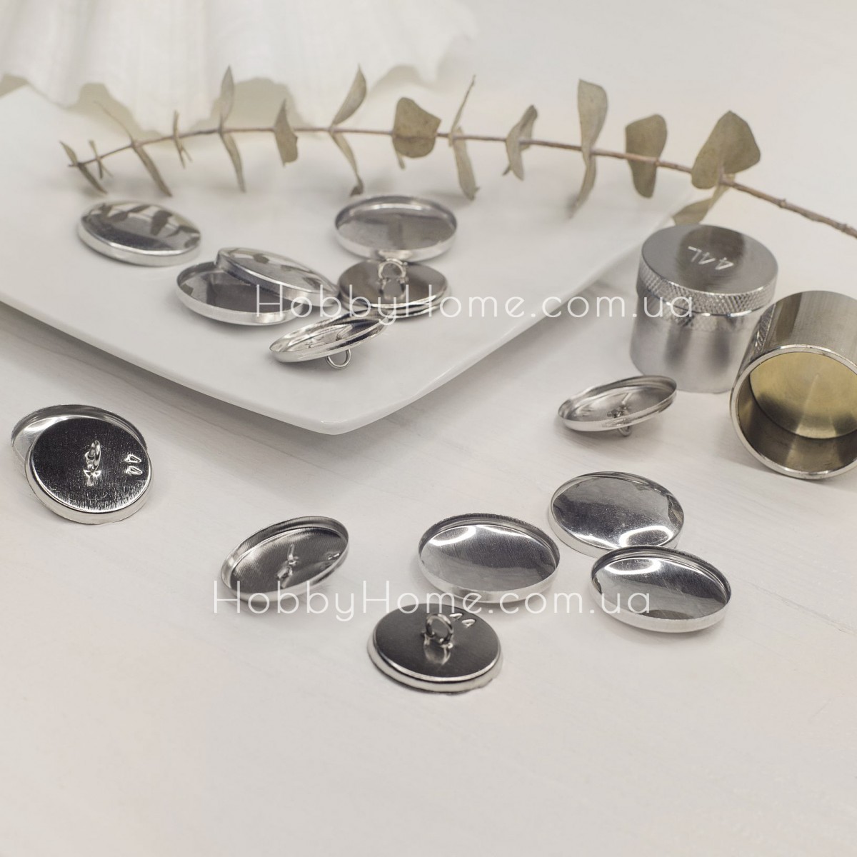 Гудзики під обтягування 2,8см L44 для каретної стяжки та рукоділля (під матрицю) Гудзики під обтягування 2,8см L44 для каретної стяжки та рукоділля (під матрицю)