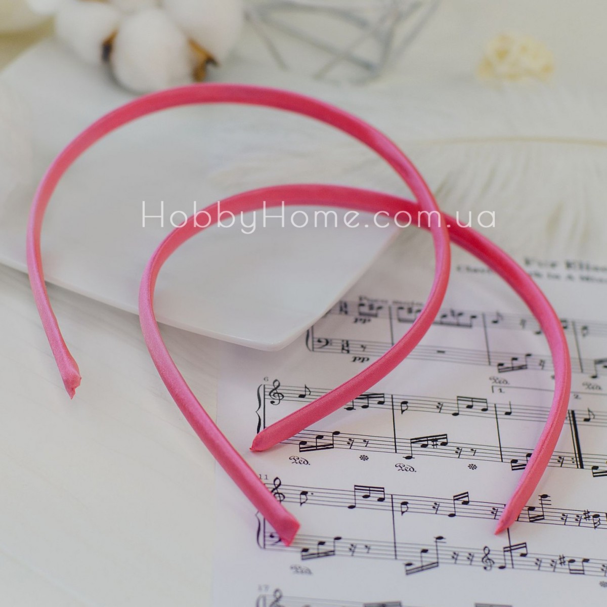 Обруч пластик в атласній тканині 9мм Троянда