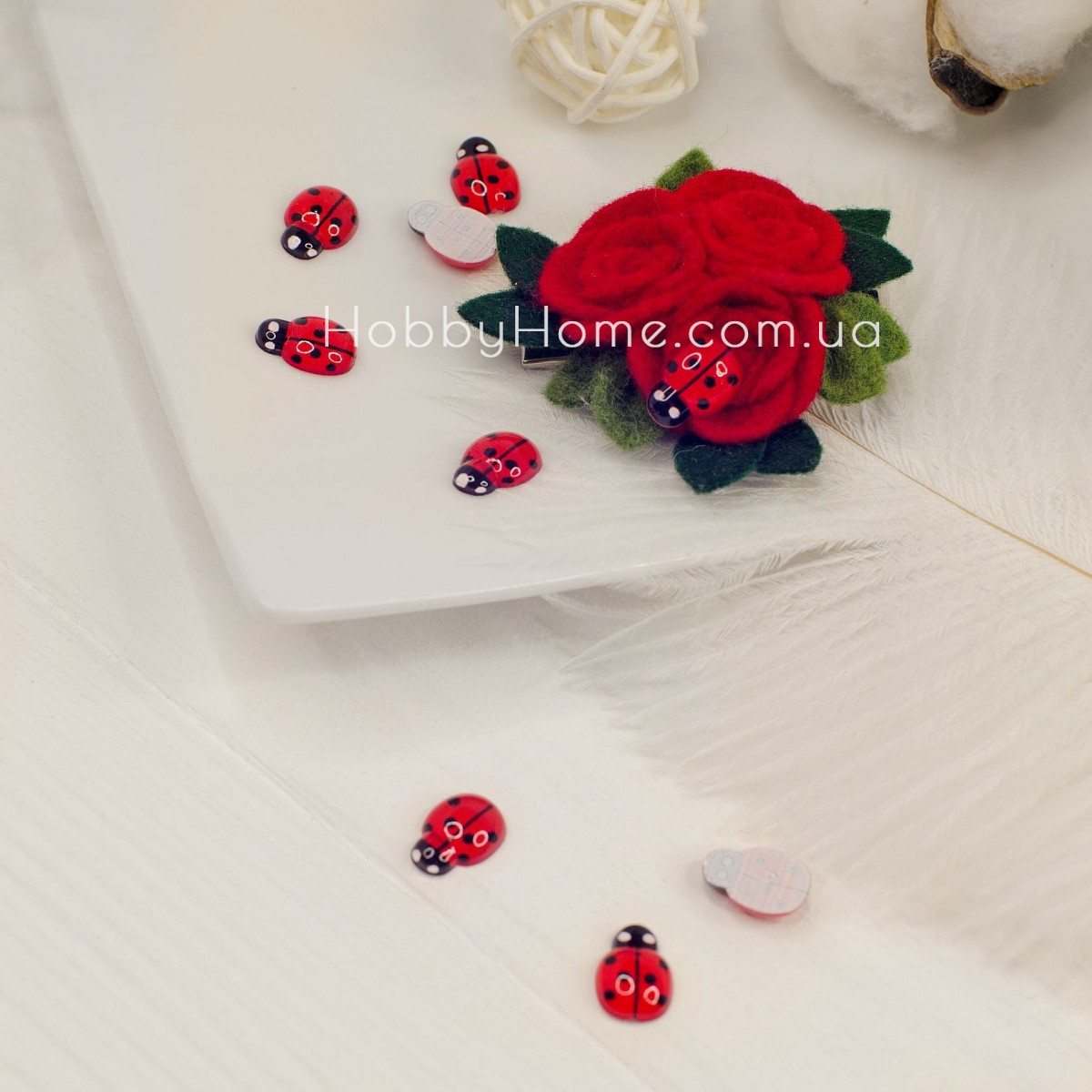 Сонечко з смоли (бедрики для квітів) Червоне Сонечко з смоли (бедрики для квітів) Червоне