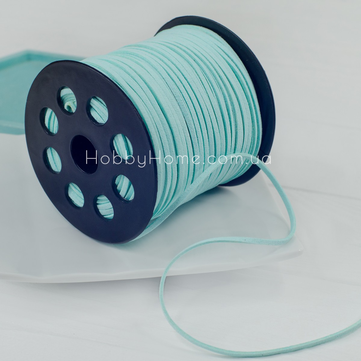 Шнур замшевий М'ятний 3 мм, плоский, штучна замша, для прикрас, чокерів і упаковки